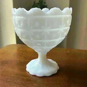 Vintage Napco Milk Glass Scalloped Honeycomb Diamond Pattern Footed Candy Dish